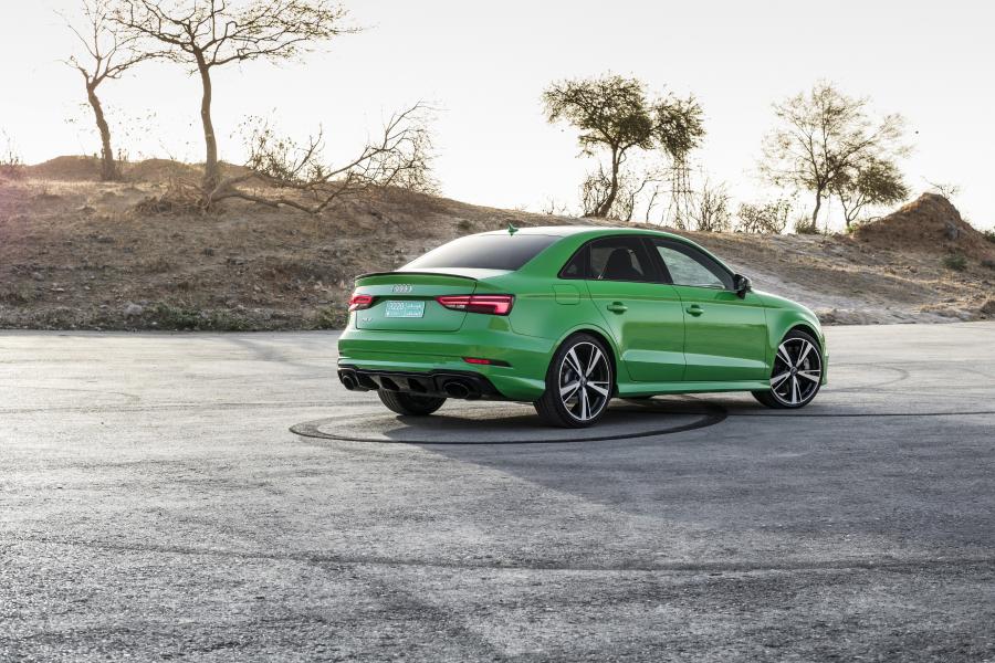  Audi RS3 Sedan (8V) 2016 года  (WW) (фото 4 из 47)